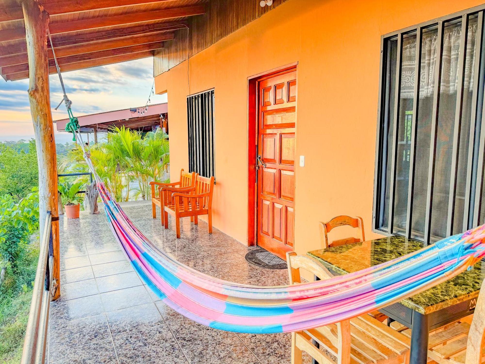 Pura Natura Lodge Manuel Antonio Exterior foto